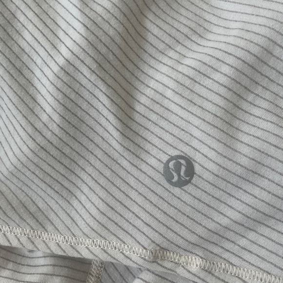 White and Coral Lululemon Wild Tank with Built-in Bra, Size 4 - Picture 10 of 12